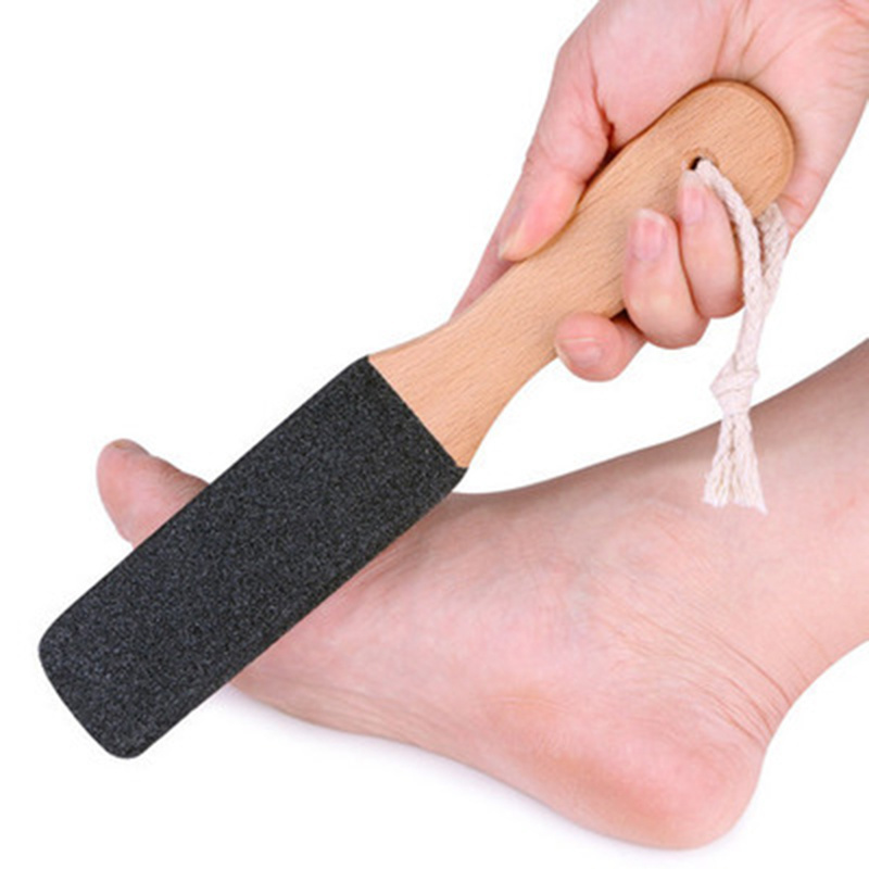 High Quality Foot Brush Exfoliating Dead Skin Brush Wooden Handle Pumice Stone Feet Brush