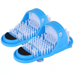 Wholesale TRP+PVC/Wooden Funny Foot Scrubber Brush Blue Slippers Massager Shower Clean Easy Feet Brush