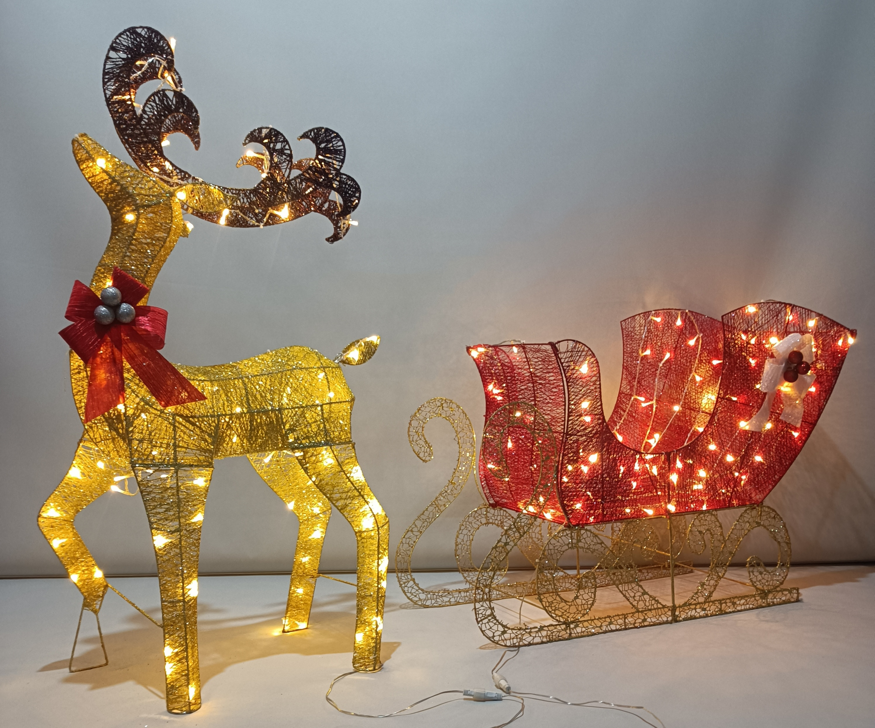 High quality Christmas large decoration 3D reindeer cart shopping mall activity LED decorative lights