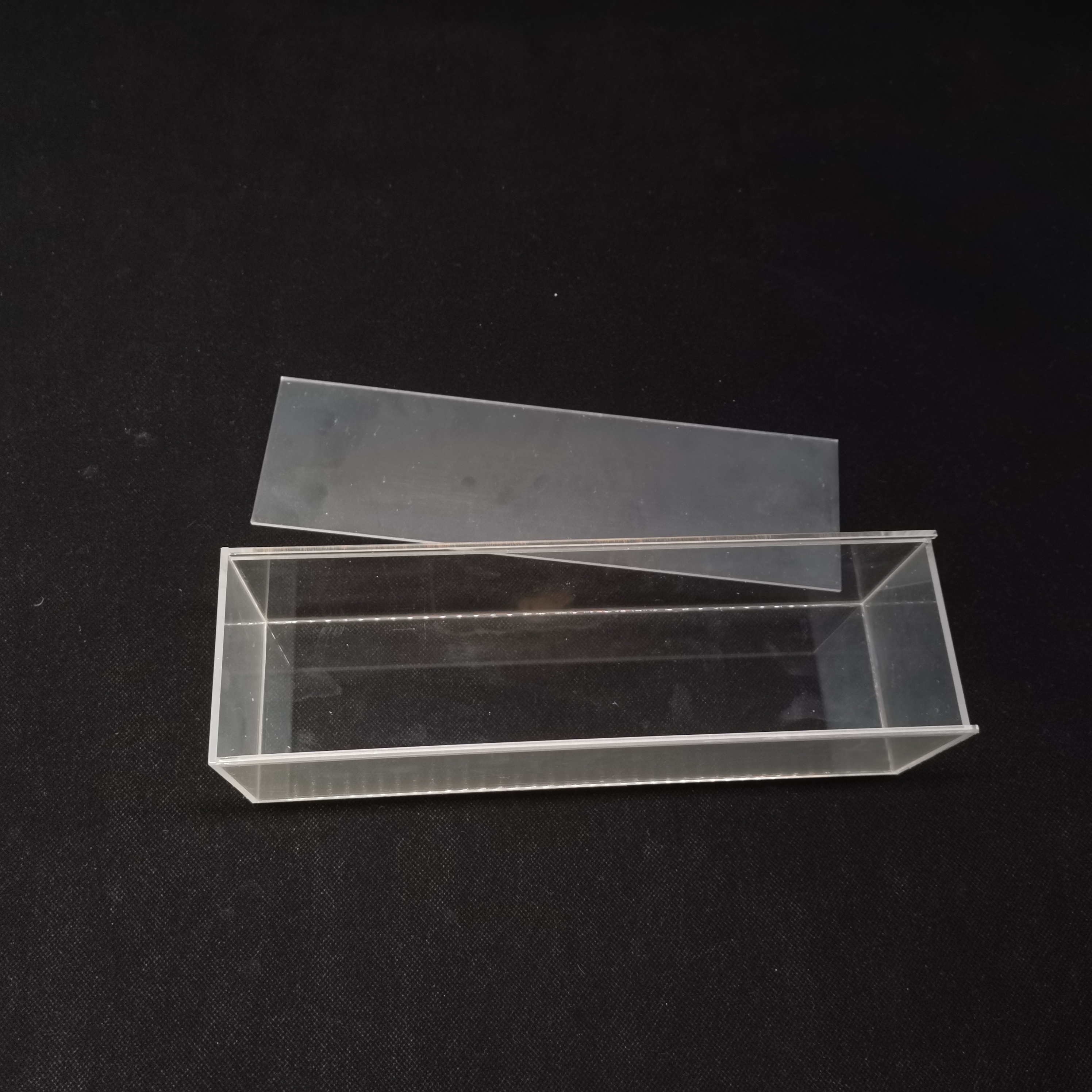 Transparent acrylic display box suitable for Lego model table top box cube storage box