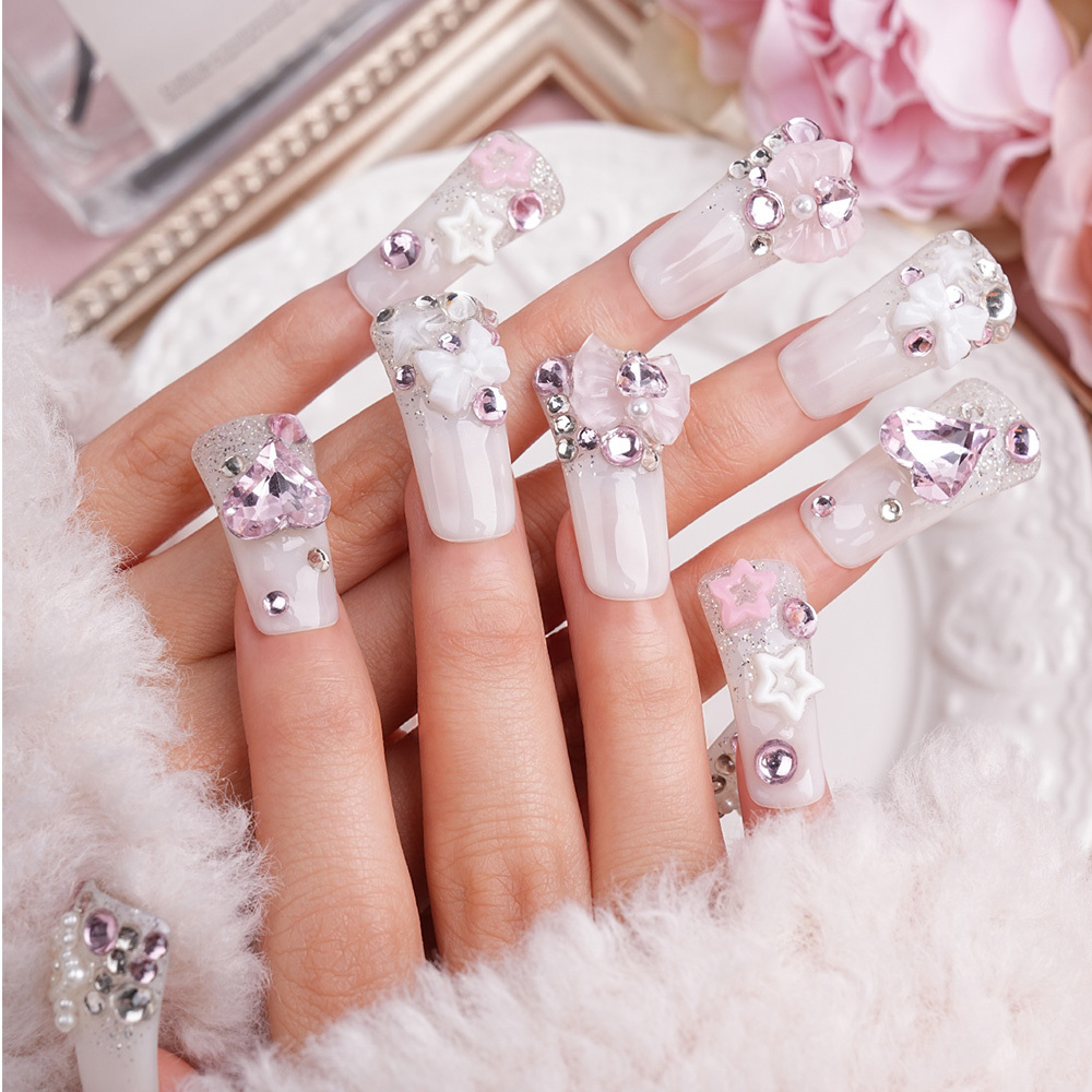 Personalized White Gel Nails Cute Wide Duck Bill Acrylic Hand Made Press On Nails With Rhinestone