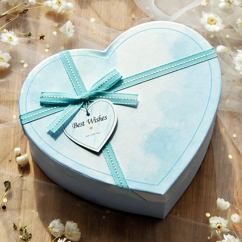 wholesale Valentine's Day heart shaped chocolate macaron packaging christmas festival gift box