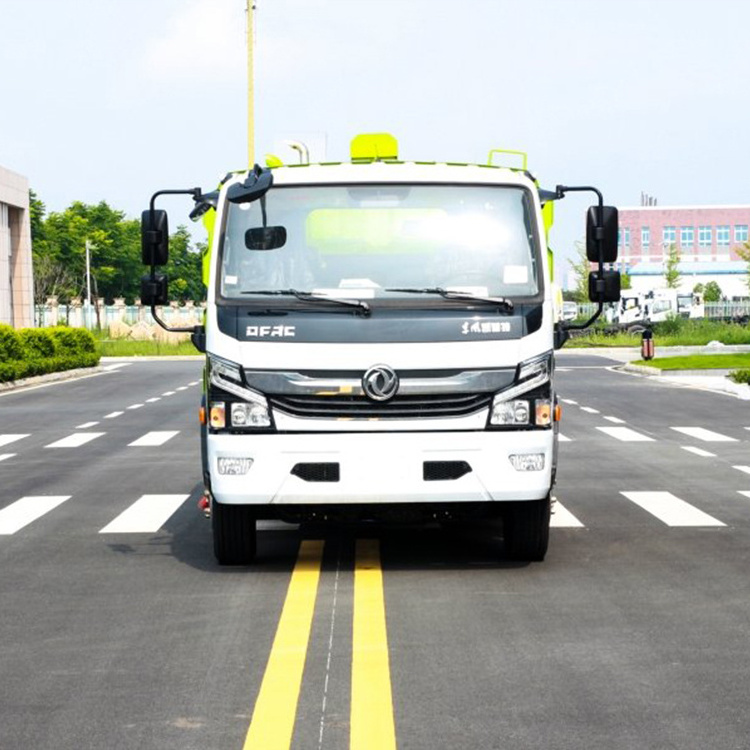 High Efficient Street Cleaners 4x2 Vacuum Road Sweeper Truck