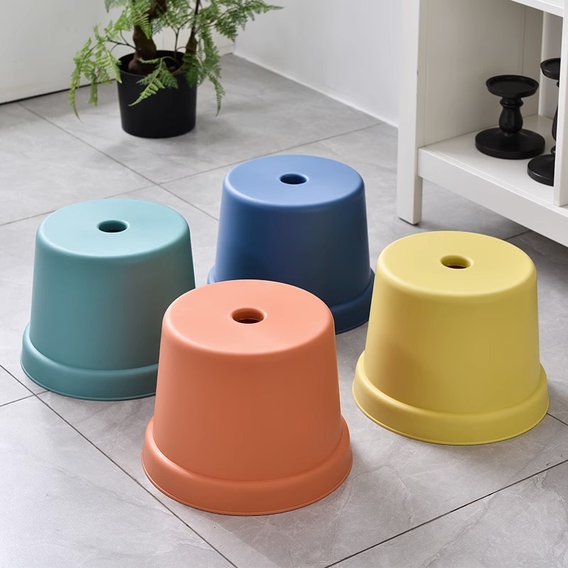 Wholesale stackable round stools children's small benches thickened household plastic living room low rubber stools shoe stools