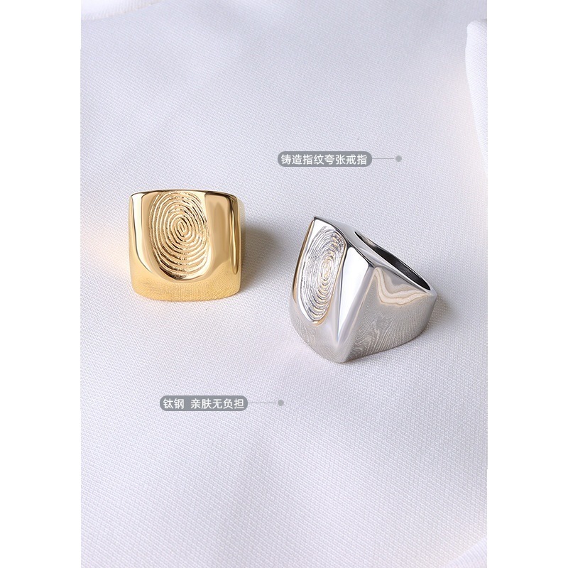 Exaggerated Seal Ring Female Fingerprint Decryption Index Finger Ring Titanium Steel 18k Gold JewelryJewelry Custom