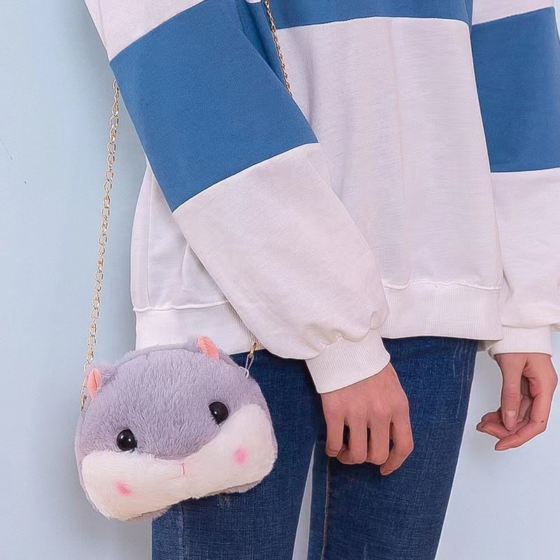 Low price wholesale cartoon cute creative hamster backpack plush one shoulder crossbody bag children's chain bag