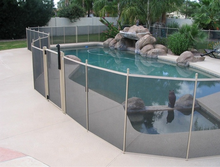 Vinyl Removable Retractable Fence for Swimming Pool Safety Baby Fence Outdoor