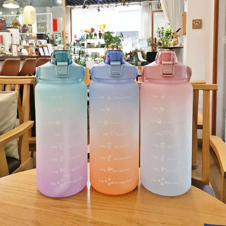 Wholesale 64oz 2 Liter Large Capacity Fitness Gallon Sports Motivational Plastic Water Bottle with Time Marker and Straw