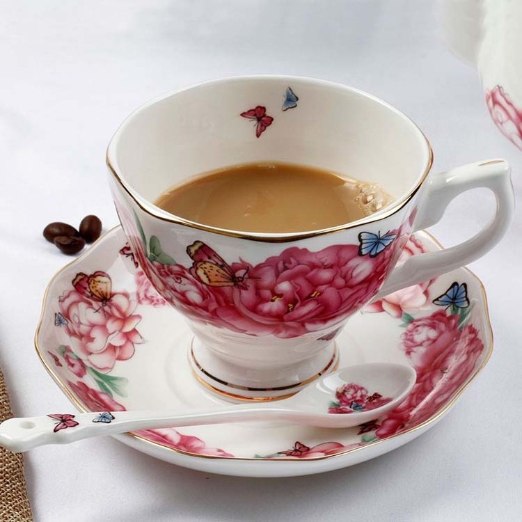 British tazas Luxury Porcelain Floral Tea Cups & Saucers Hand Painted Gold Handle Bone China Coffee Cup And Saucer Set