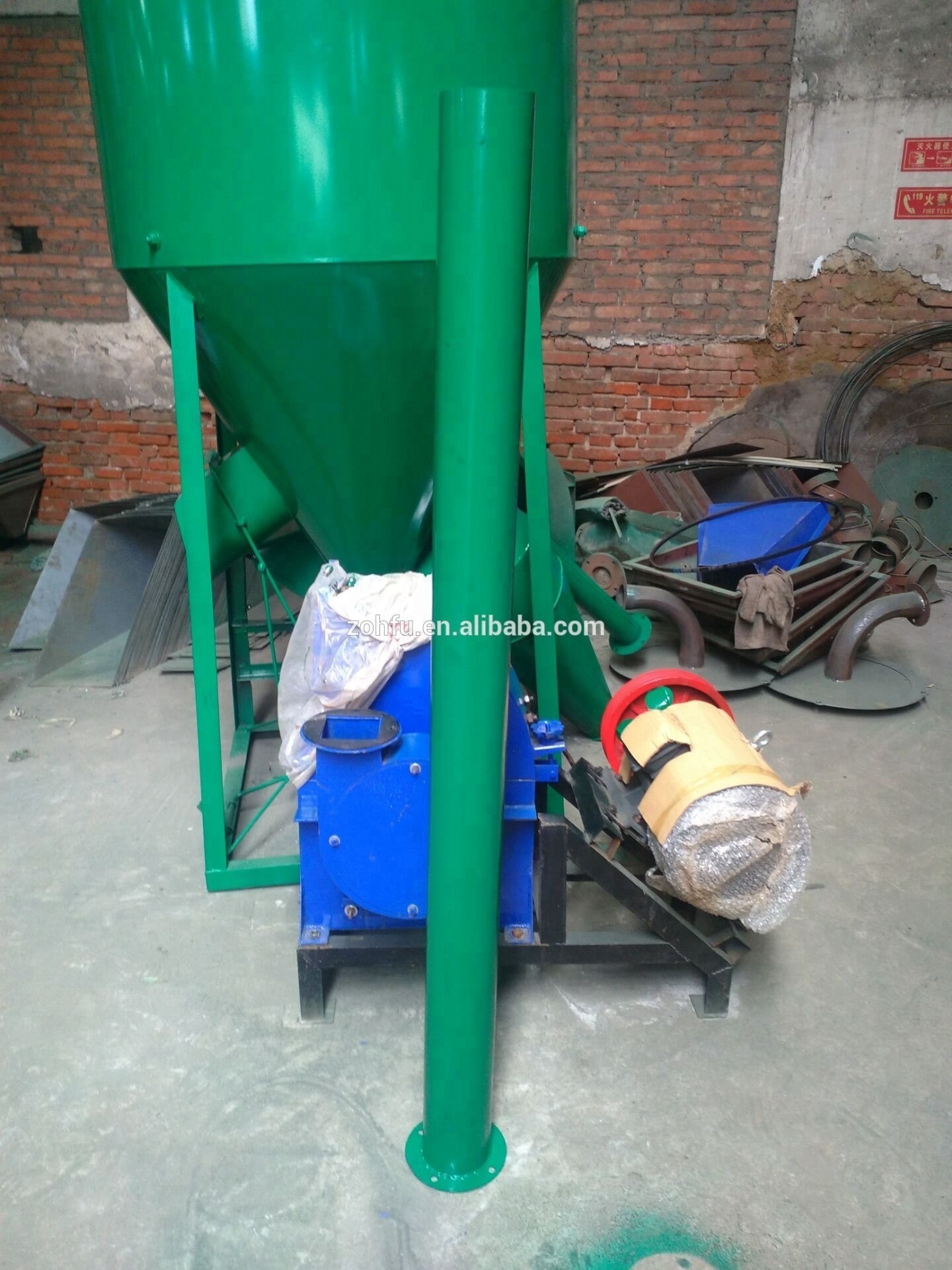 chicken food mixing machine vertical 500kg poultry feed mixer / animal feed mixing machine for kenya