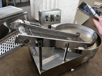 Breading Coating Machine Flour Dusting Device Ice Cream Mochi Breading Machine For Sale