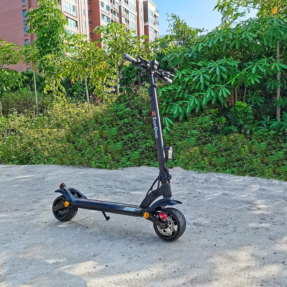 China OEM Factory Customization 9inch/48v/500w Two-wheel Foldable Mercane widewheel Pro Electric Scooters for Adults