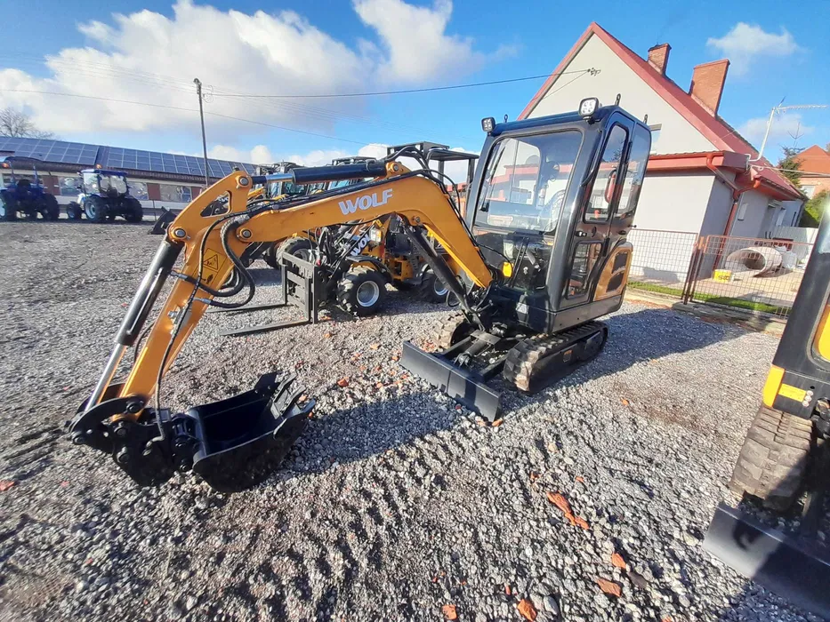 Wolf Mini Digger WE18 bagger 1.8ton Compact Mini Excavators for sale