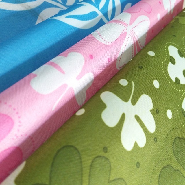 Custom color and print 190T polyester taffeta printed fabric with white pvc coated waterproof raincoat fabric