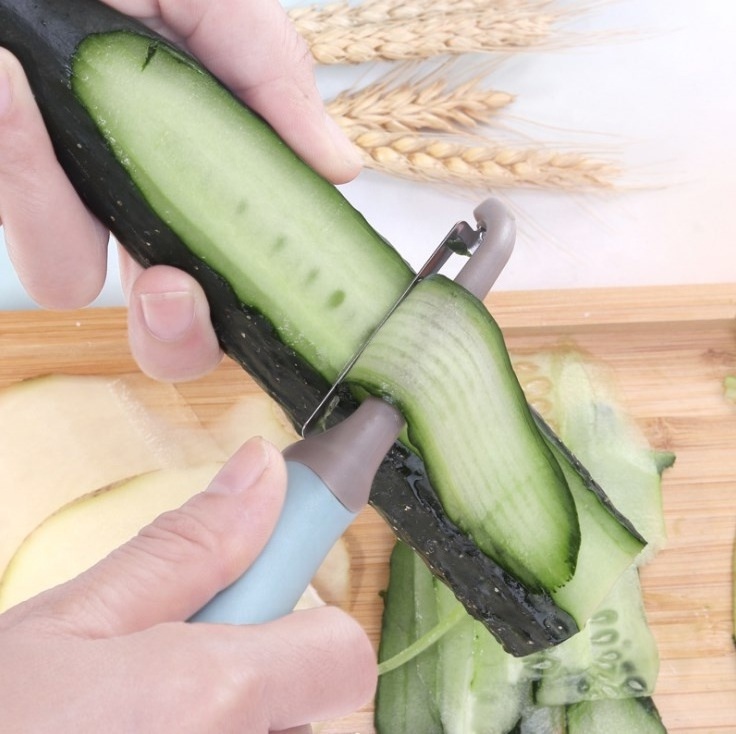 3 in 1 Replaceable Vegetable Peeler for Potato, Carrot, Apple with Serrated Blade kitchen gadgets Plastic Y Peelers