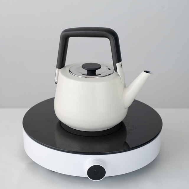 Factory wholesale black and white heat-resistant tea kettle with infuser insulated handle induction gas kettle