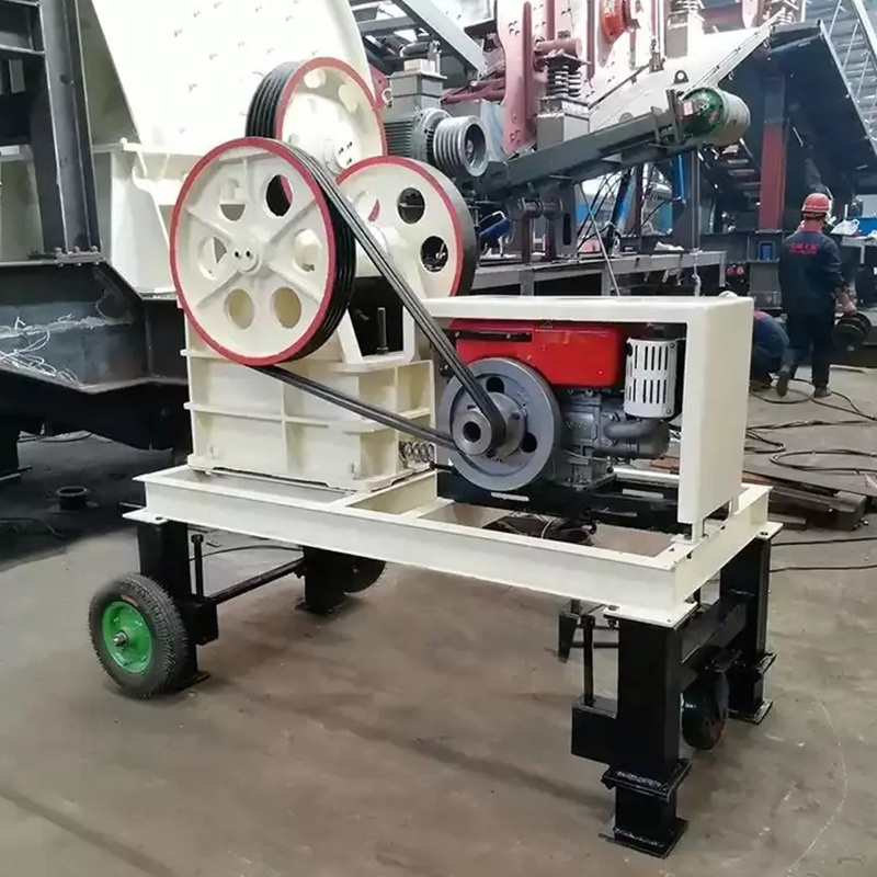 Hot Sale Small Mini Diesel Engine Mobile Rock Stone Crushing Machine Small Portable Jaw Crusher