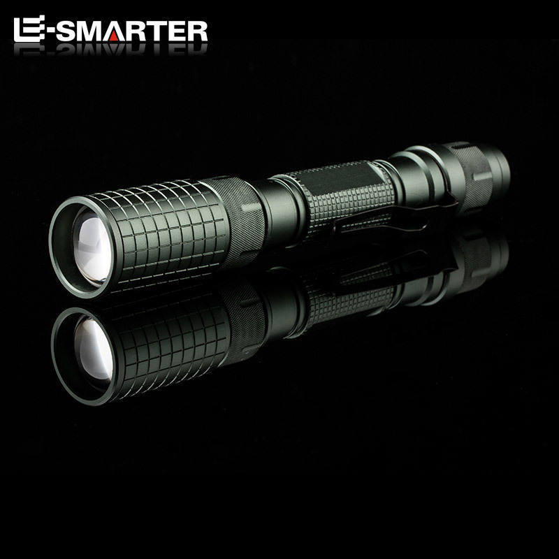 New High Quality Zoom Flash Light 800 Lumens 4Aa Dry Electricity Waterproof Multi Function Led Flashlight