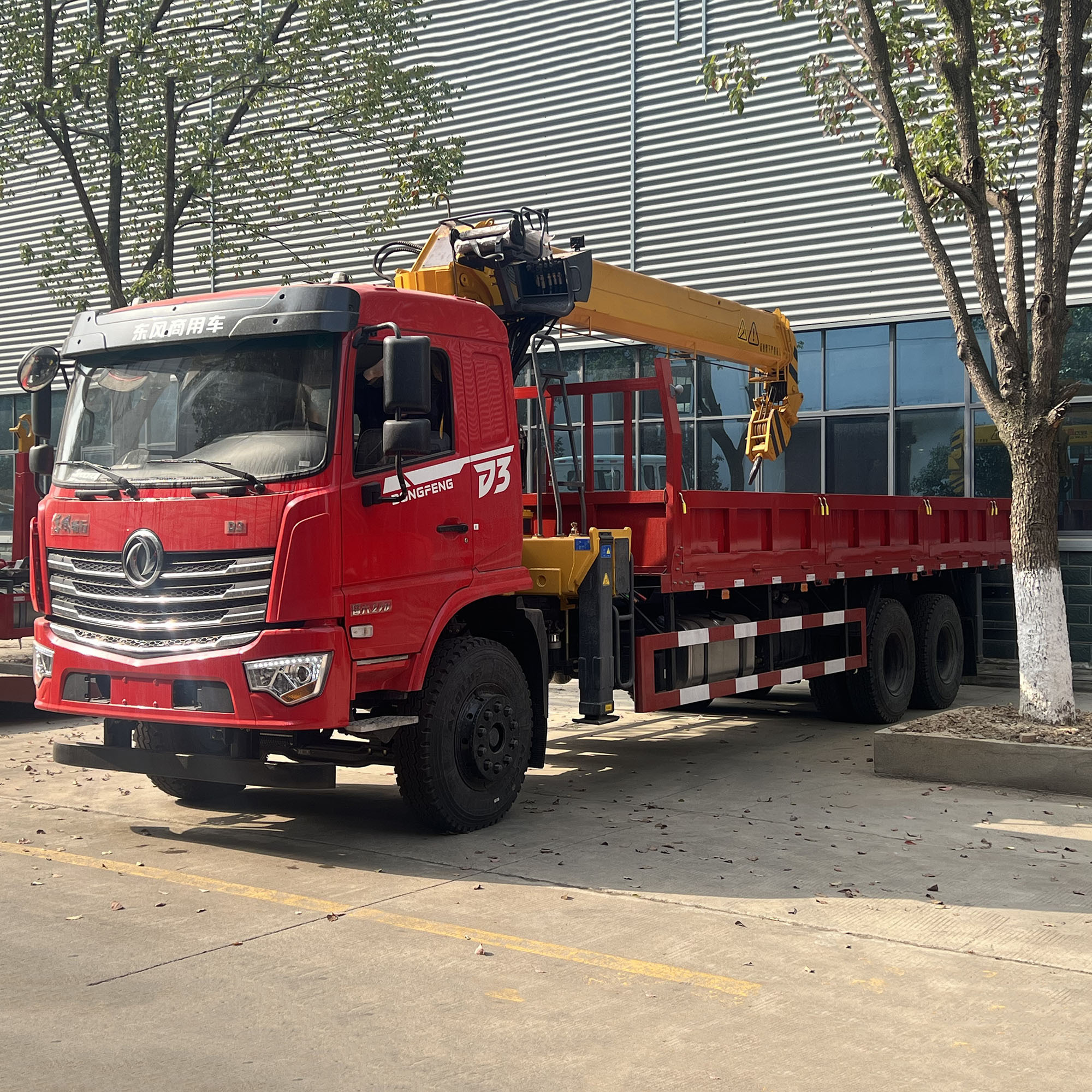 User-friendly 12 ton U-Arm straight jib hydraulic crane arrow telescopic boom truck mounted crane