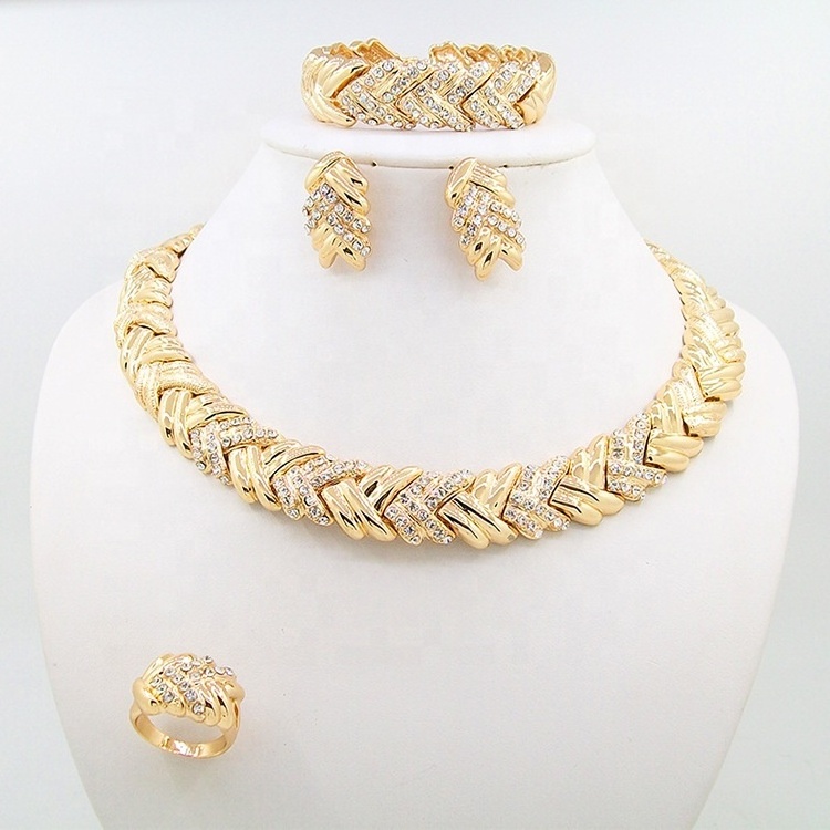 2023 Fashion Crystal jewellery Set 18 K Gold Plated Jewelry Weddings Dubai Gold Necklace Earrings Set dubai gold jewelry set