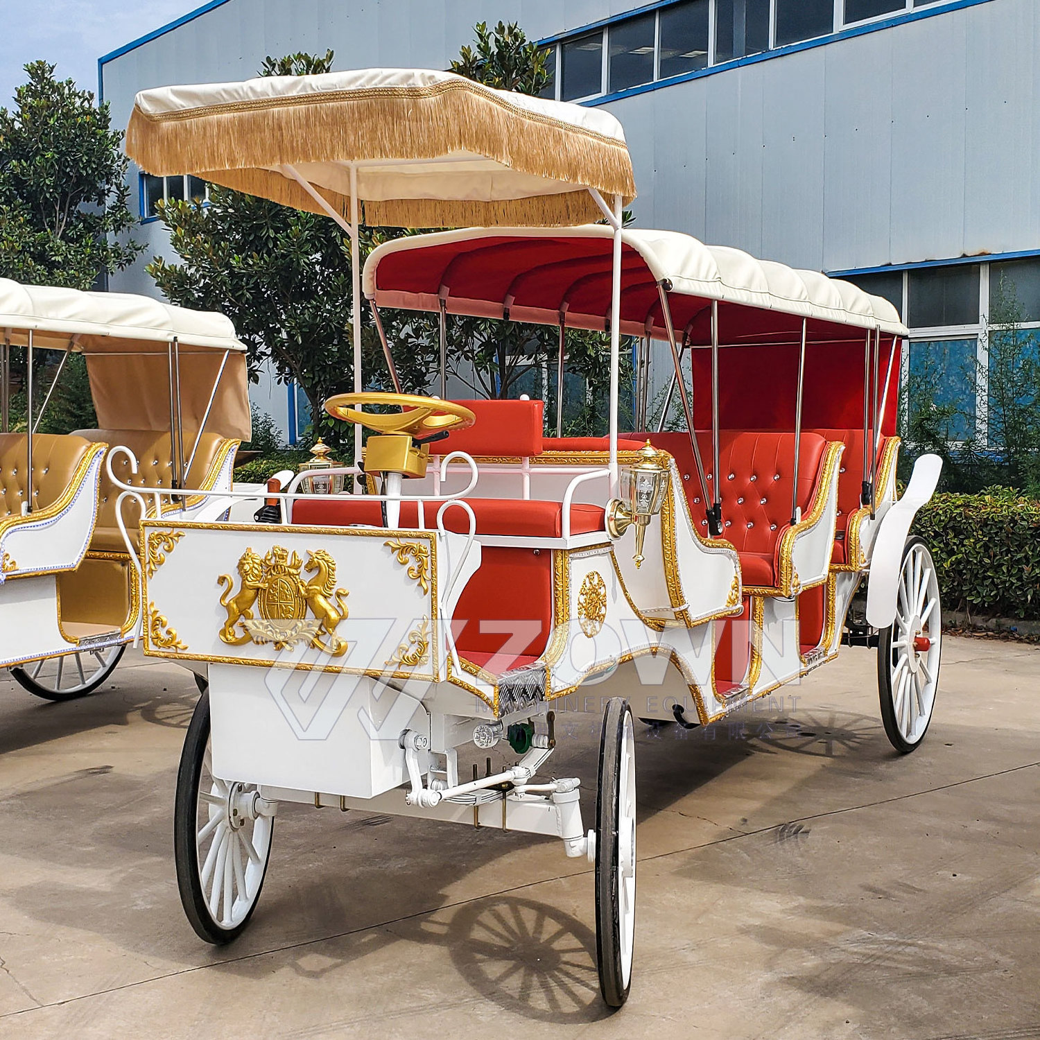 New hot selling size Cinderella royal solid rubber wheel carriage Christmas wedding electric miniature marathon carriage on sale