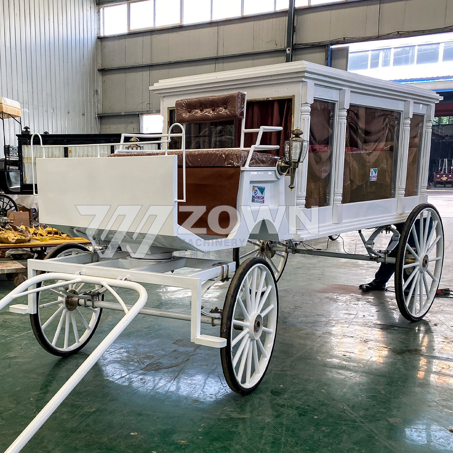 Top Ranking Funeral Hearse Manufacturer Electric Horse Hearse Luxury Hearse Carriage For Sale