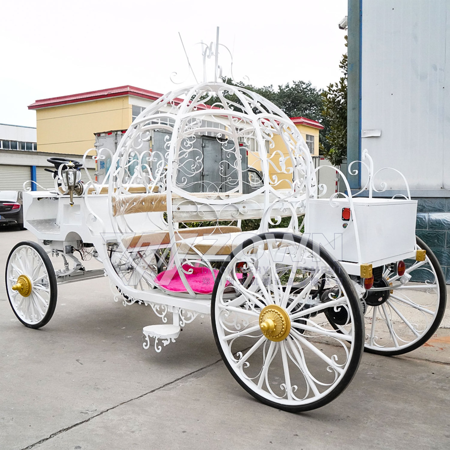 Luxury Classical Pumpkin Horse Wagon cinderella carriage Electric Pumpkin Cart for sightseeing