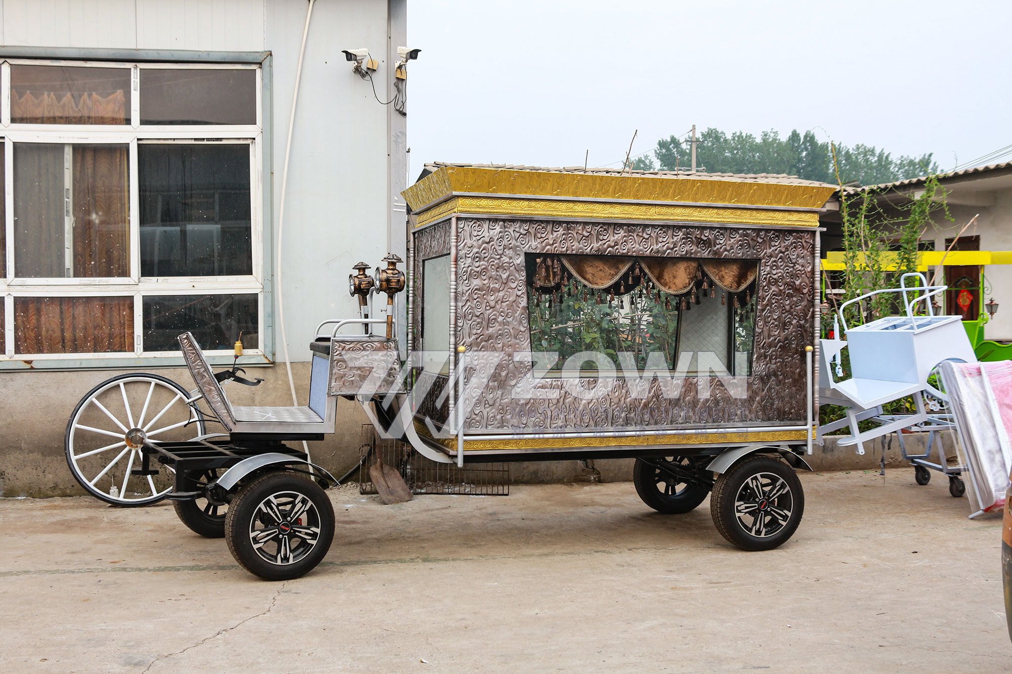 Glass Covered Funeral Hearse Electric Horse Carriage Horse-drawn Coffin Carriage For Sale