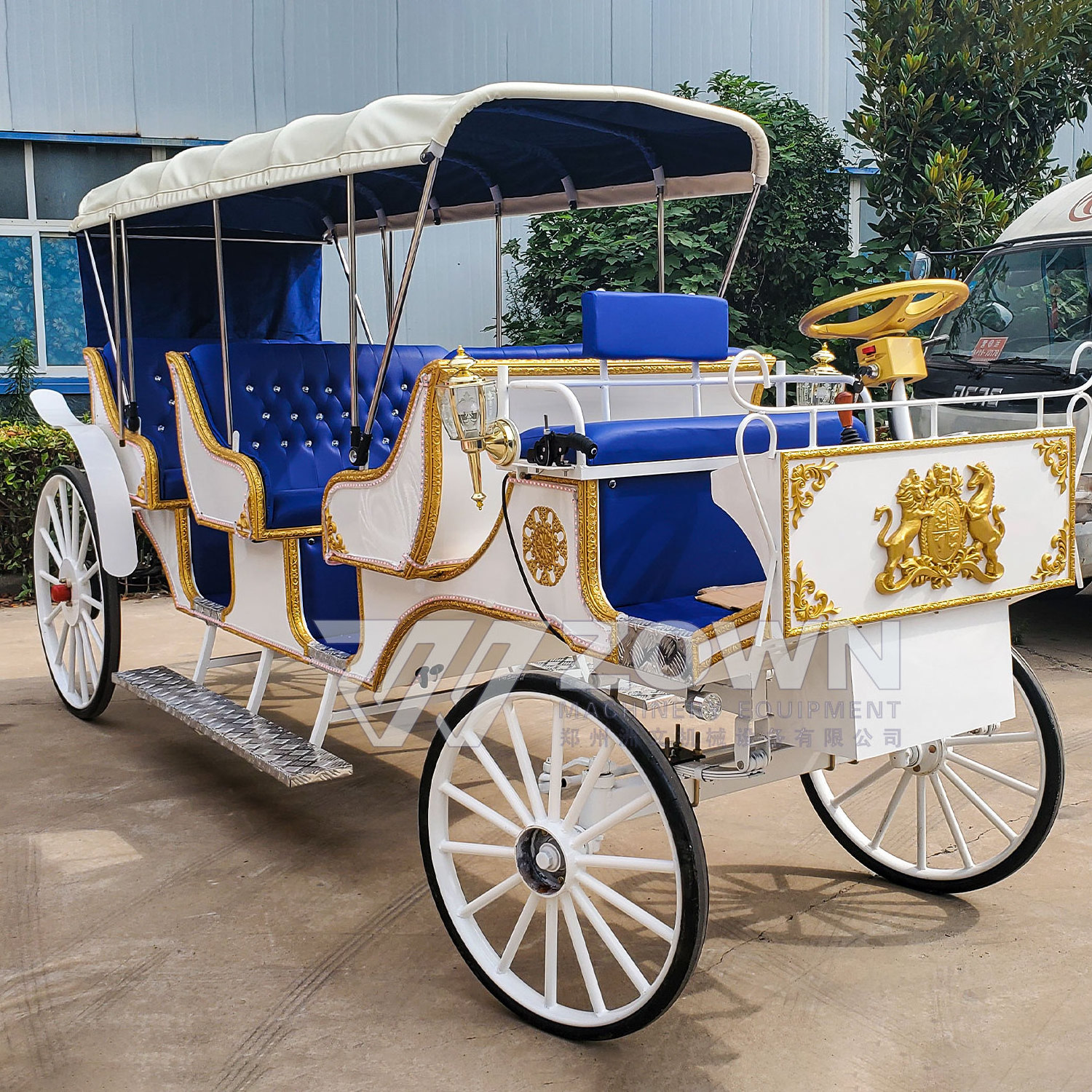 New hot selling size Cinderella royal solid rubber wheel carriage Christmas wedding electric miniature marathon carriage on sale