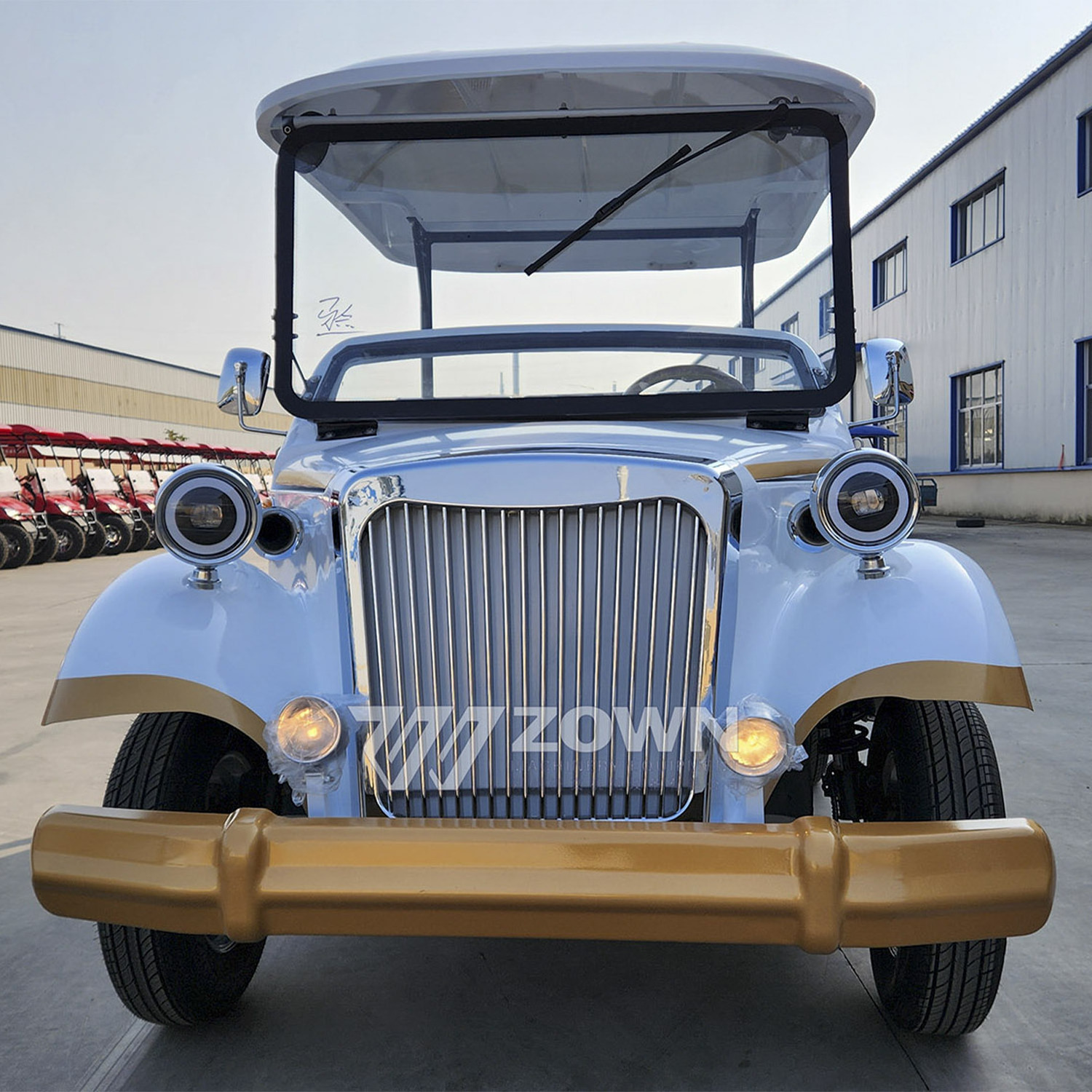 Chinese factory produces 6-seater electric vintage classic station wagon