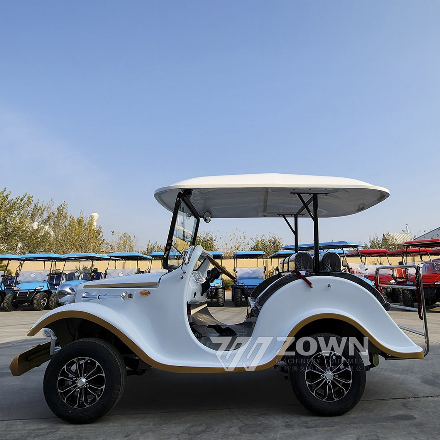 Chinese factory produces 6-seater electric vintage classic station wagon