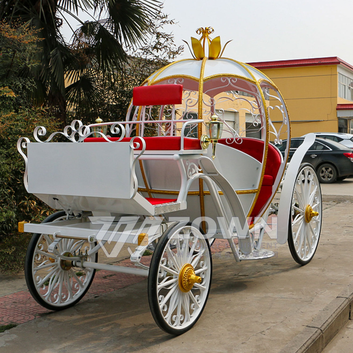 Queen's Wedding/Cinderella Carriage Horse-drawn Pumpkin Carriage