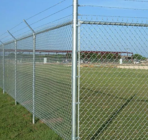 metal galvanized chain link wire mesh fence with barbed wire (ISO Factory & Exporter)