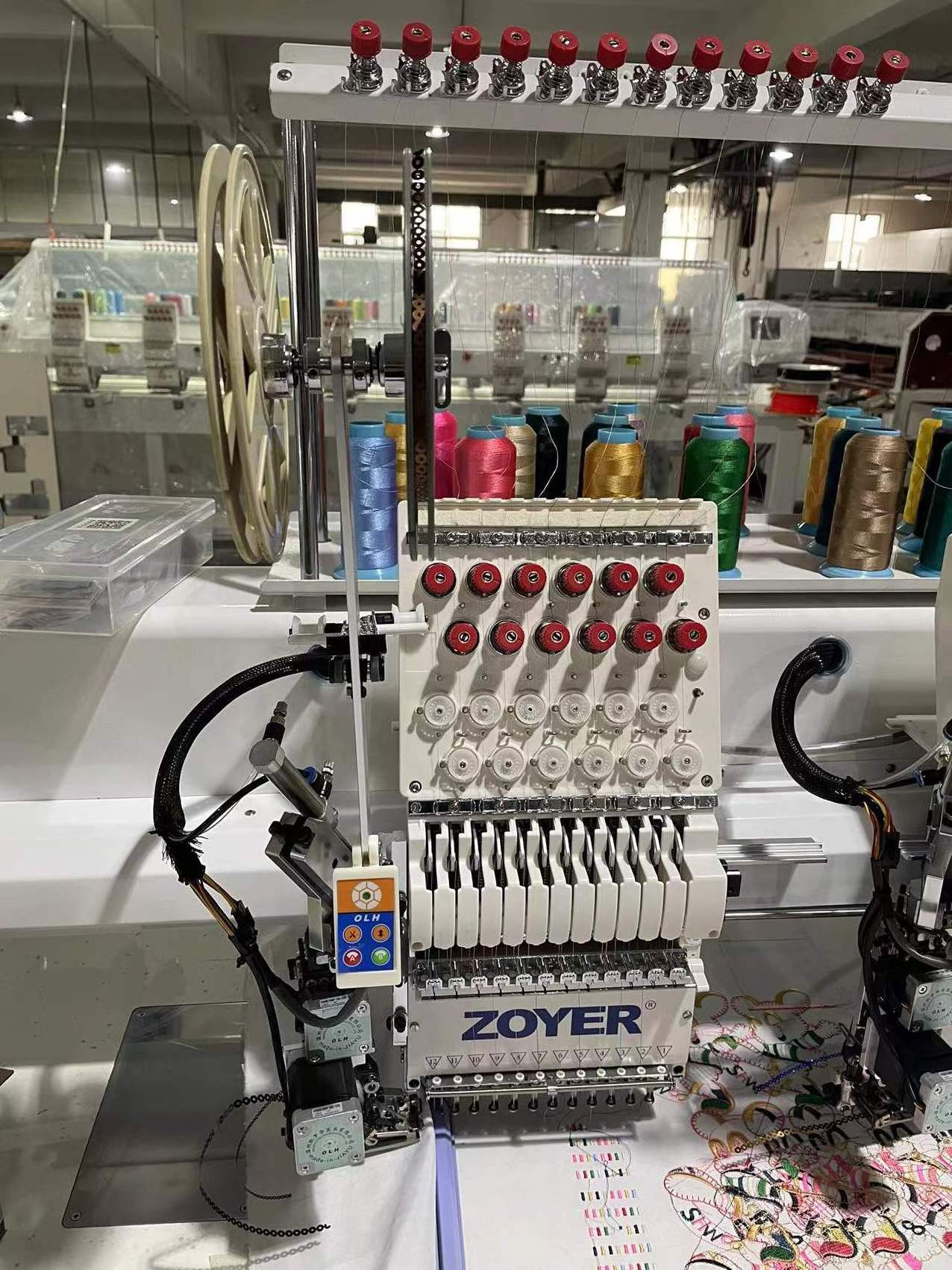 ZY-EM1206F Zoyer embroidery sewing machine 6 heads 12 needles sequins device embroidery sewing machine