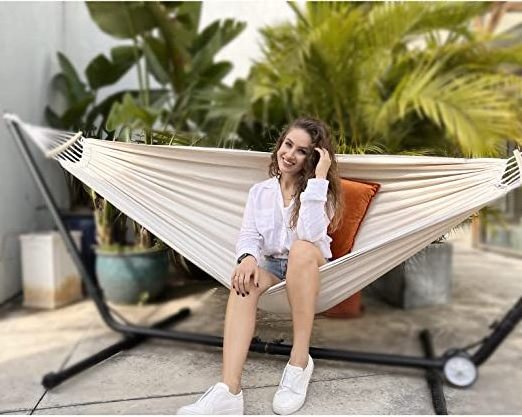 Garden Cotton Hammock Comfortable Fabric Portable Lightweight Hammock with Spreader Bar Durable Hammock Up to 450lbs