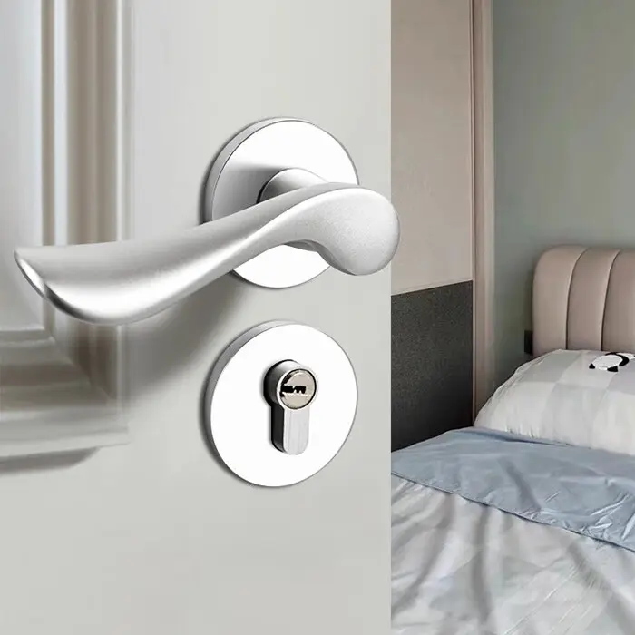 New Space Aluminum Door Handle Lock Set Modern Silver  Indoor Door Handle with Ket Lock for Wooden Door