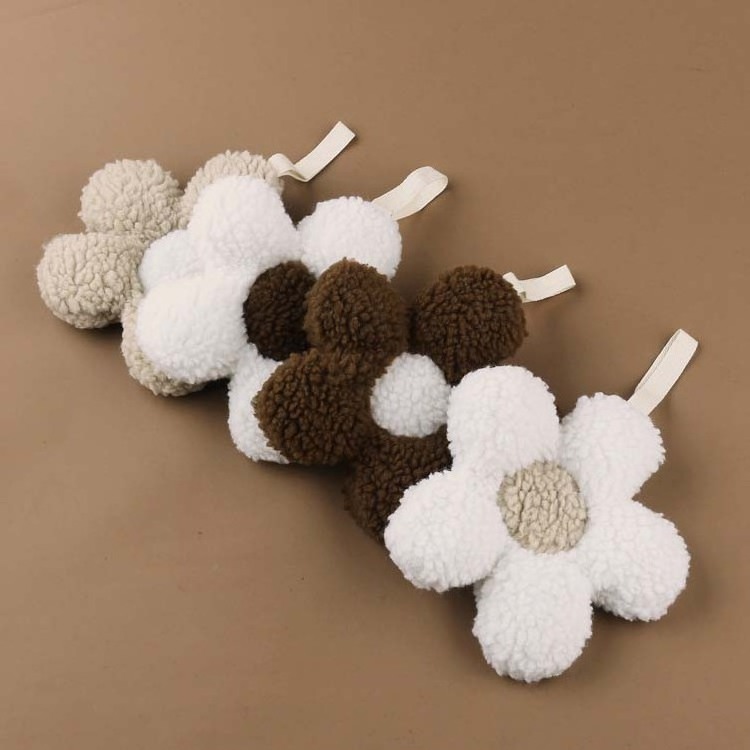 Daisy Dummy Pacifier Holders Baby Bed Crib Hanging Decoration Infants Comforter