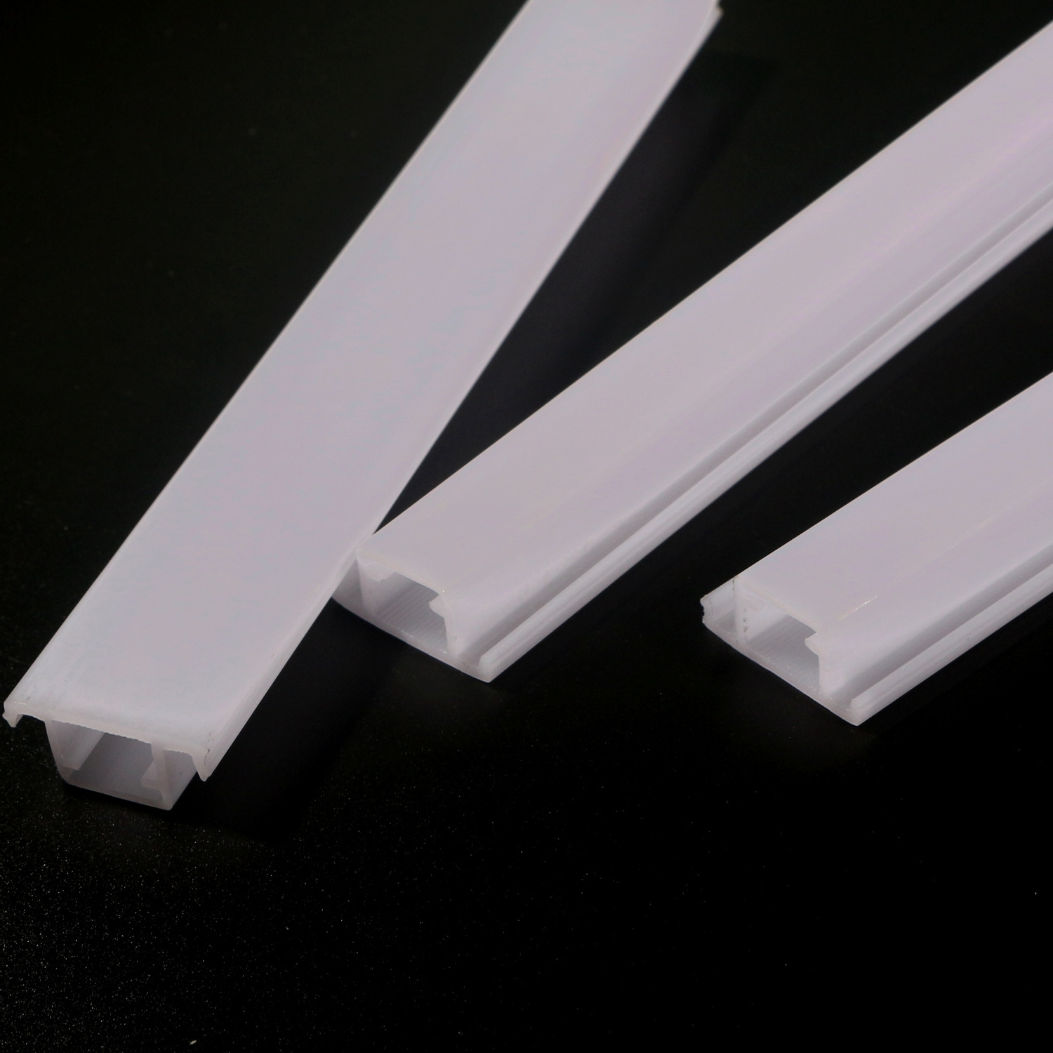 custom plastic mini linear light covers white covering led bulb light lampshade 2023