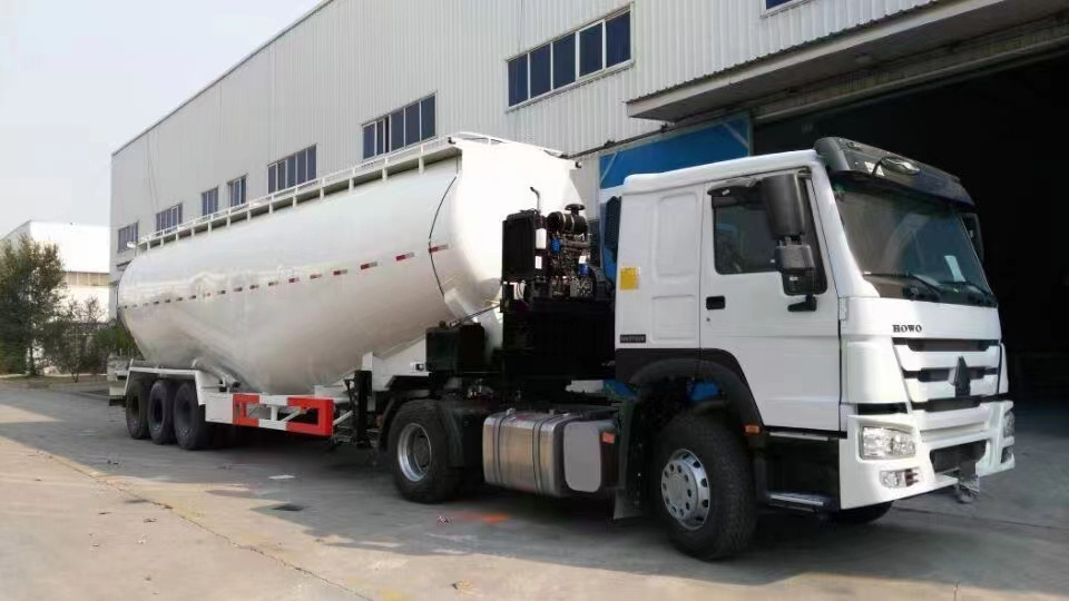 Low Prices Cement Silo Semi Trailer Dry Bulk Cement Trailer Cement Bulker