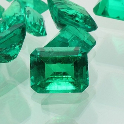 Luxury Loose Gemstones Jewelry Synthetic Cultivated Treasure Emerald Cut 1-5 carats Colombian  Emerald Loose Gemstones