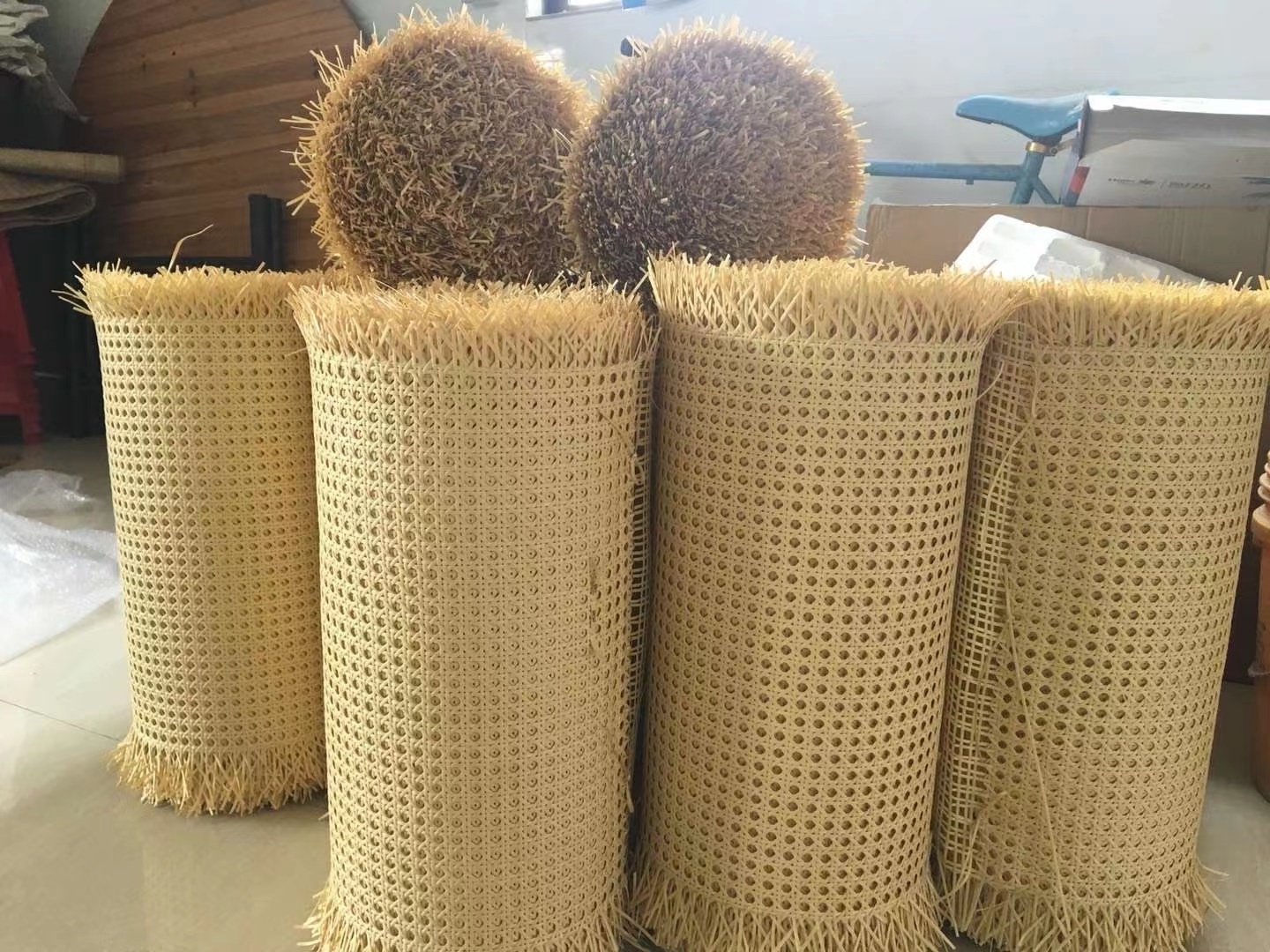 Natural+rattan+Roll+Fast+Delivery+A+Grade+Rattan+Cane+Webbing+Roll+Radio+Weave+Ratan+Furniture+Rattan+DHT+Made+in+VietnamNatural