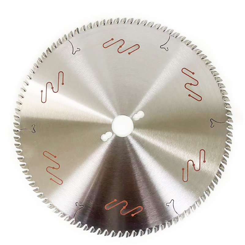 Circular Saw Blade With Carbide Tipped Rakers Wipers Slot For Wood With Ice