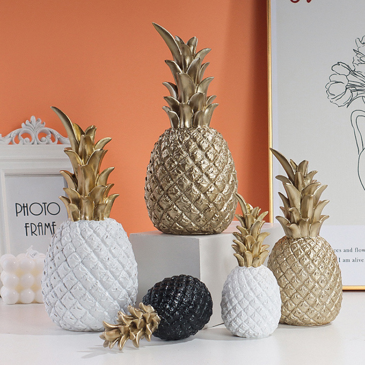 2022 hot selling pineapple ornament gold white black artificial pineapple decor for decor bedroom