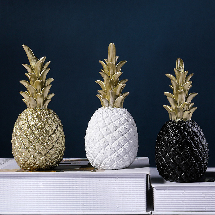 2022 hot selling pineapple ornament gold white black artificial pineapple decor for decor bedroom