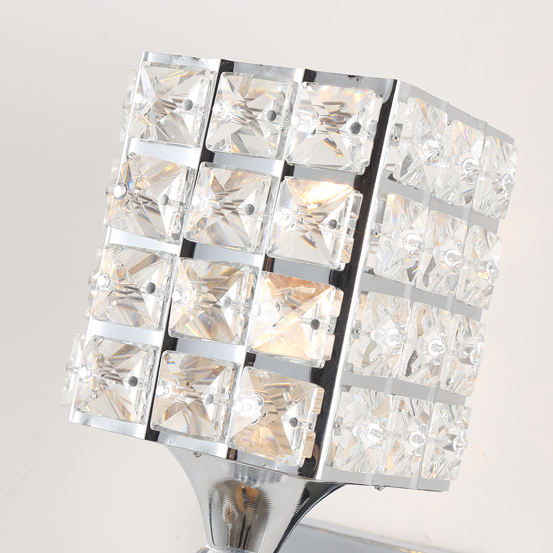 2023 Modern Design Silvery Light E27 Wall Lamp Indoor Sconce 220V Lighting Fixture with Cylindrical White Crystal