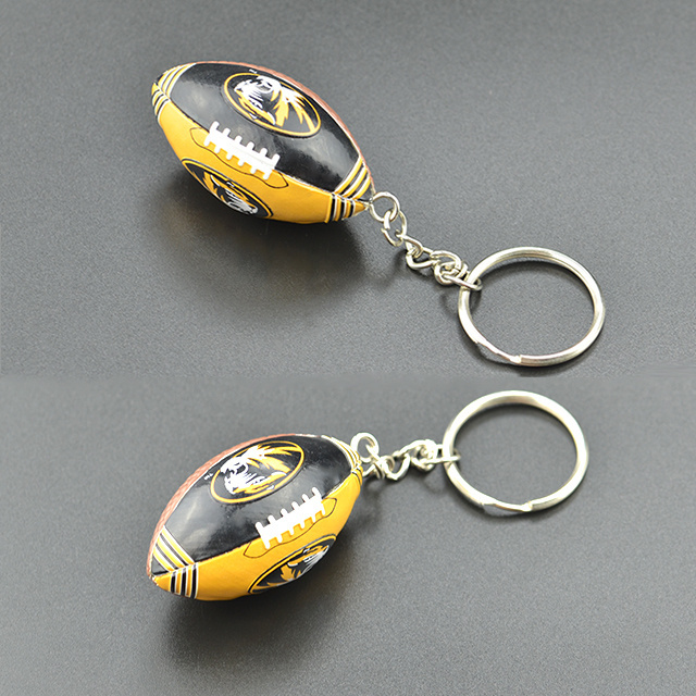 Custom Design Sport Soccer Keychain 3D Wholesale Football Keychain Basketball Keychain Rubber