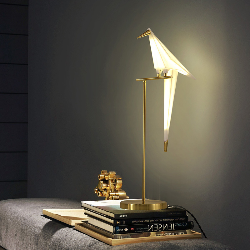 Bedroom and living room creative bedside desk lamp light luxury simple bird thousand paper crane desk lamp