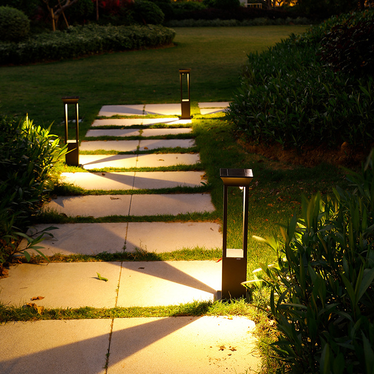 Outdoor Yard Light Black Ip65 Waterproof 10w Lawn Bollard For Garden Decor Led Solar Garden Lamp