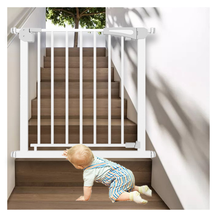 New Innovative babies products pet friendly baby gate for walk through baby safety gates