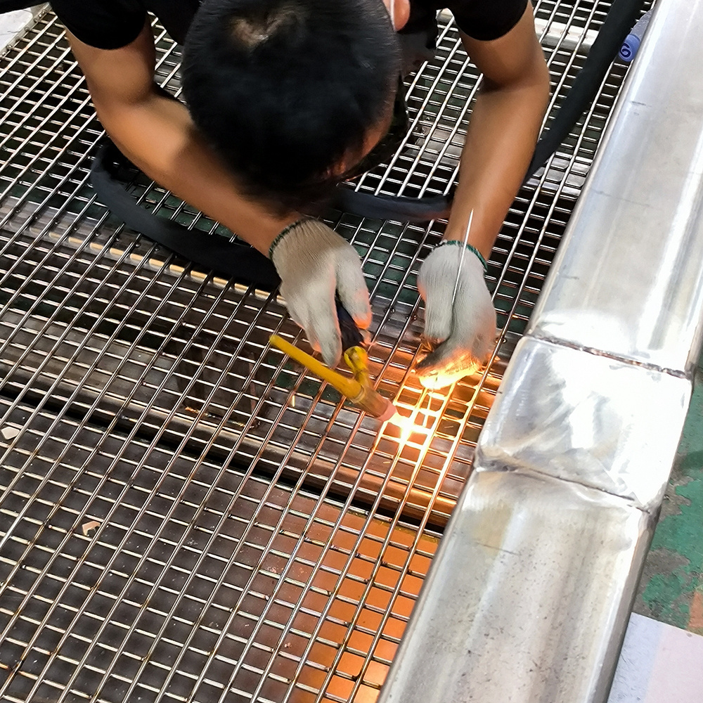 OEM large project custom frame / metal stainless steel sheet metal processing iron cage laser cutting and welding service